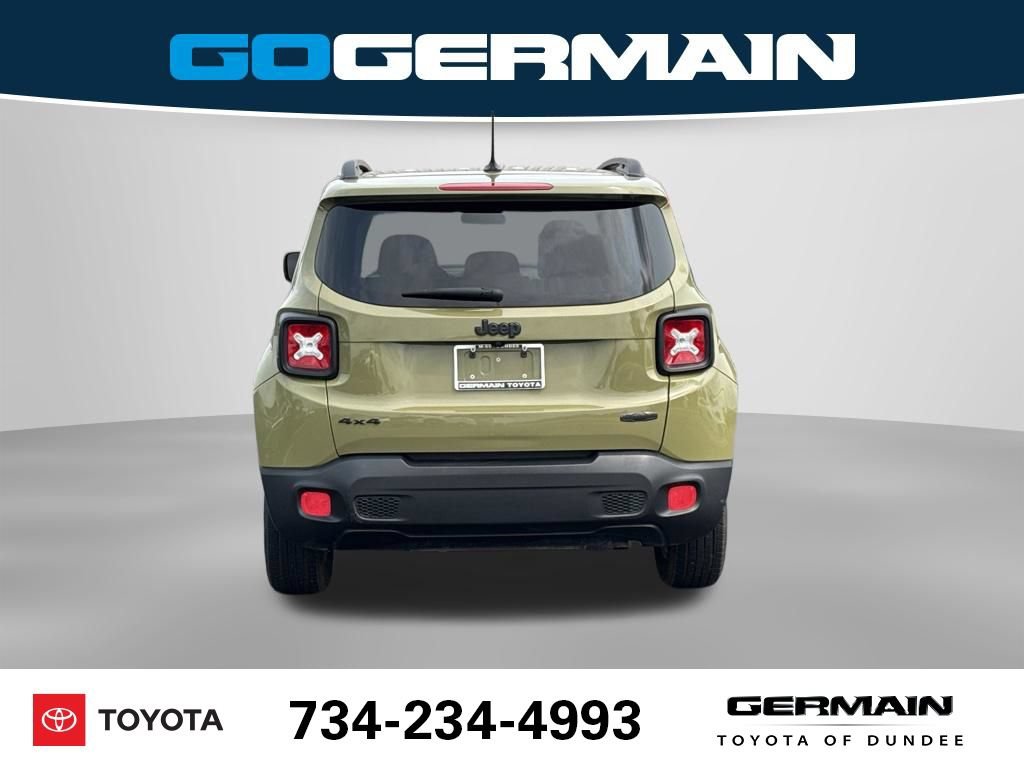 Used 2015 Jeep Renegade Latitude AWD/4WD image 9