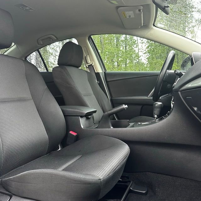 Used 2012 MAZDA MAZDA3 i Touring image 15