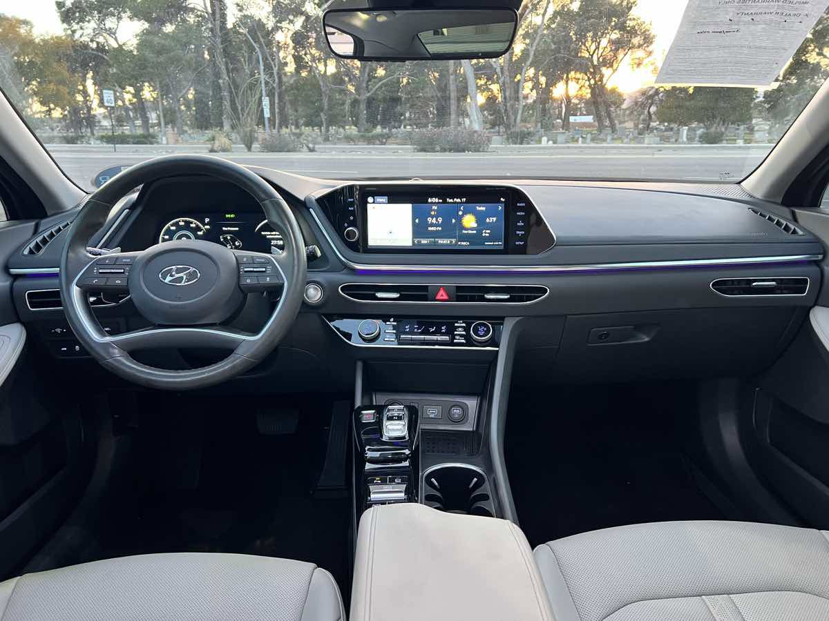 Used 2022 Hyundai Sonata Limited FWD image 12