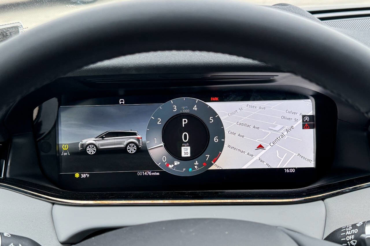 Used 2026 Land Rover Range Rover Evoque Dynamic SE image 30