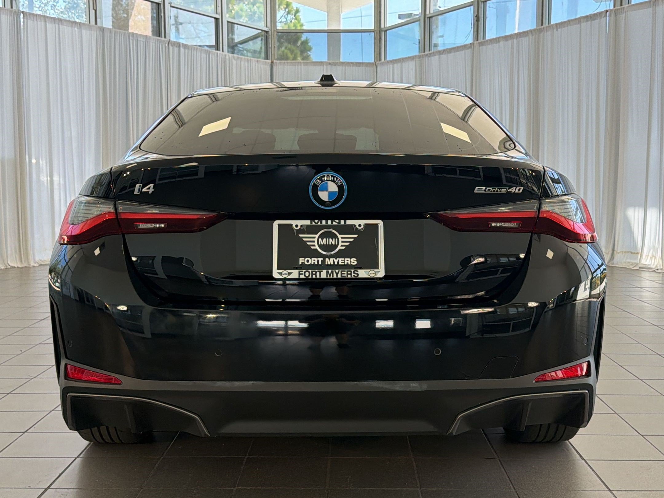 Used 2025 BMW i4 eDrive40 w/ Premium Package RWD image 10