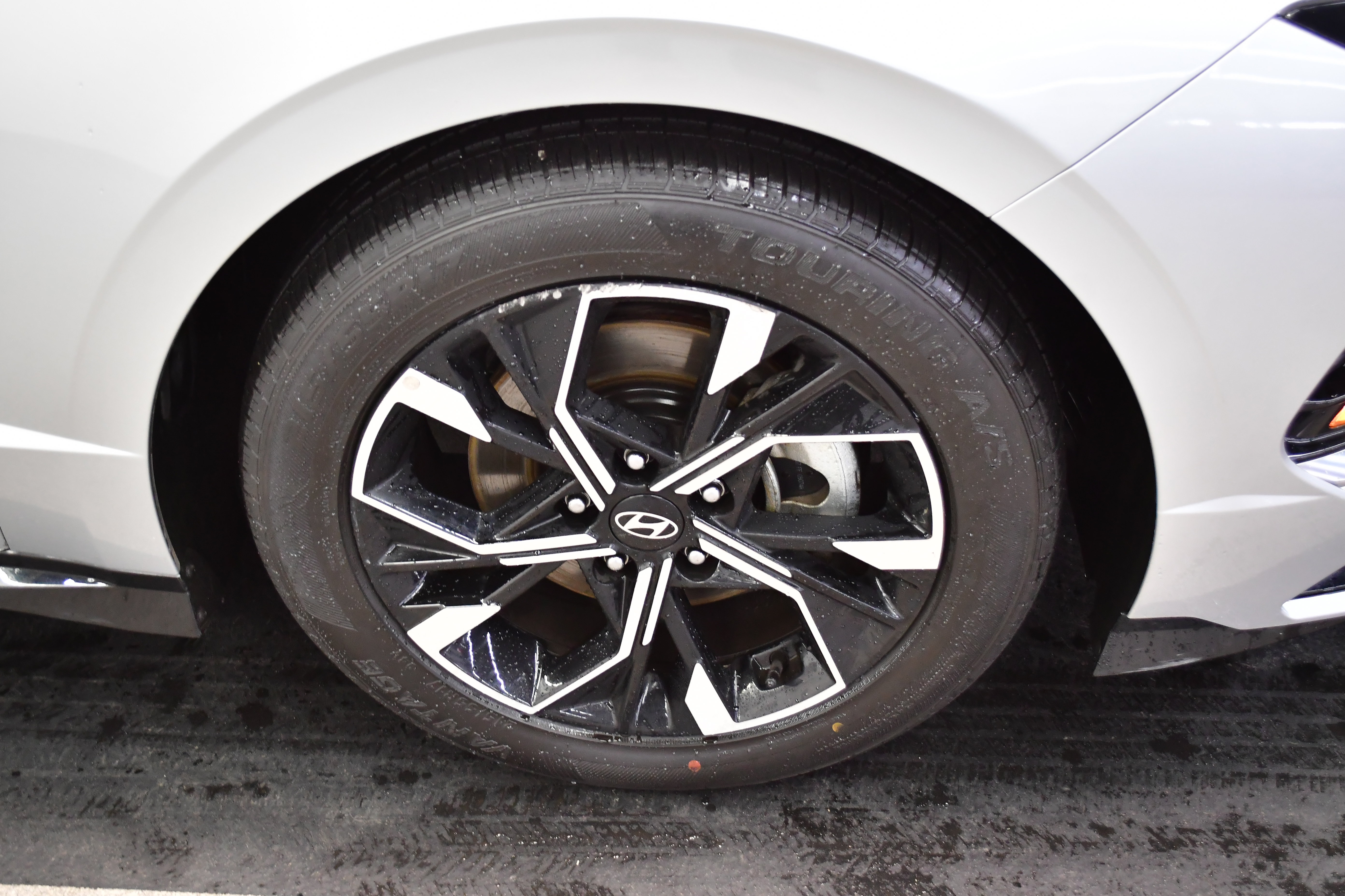 Used 2025 Hyundai Sonata SEL FWD image 33