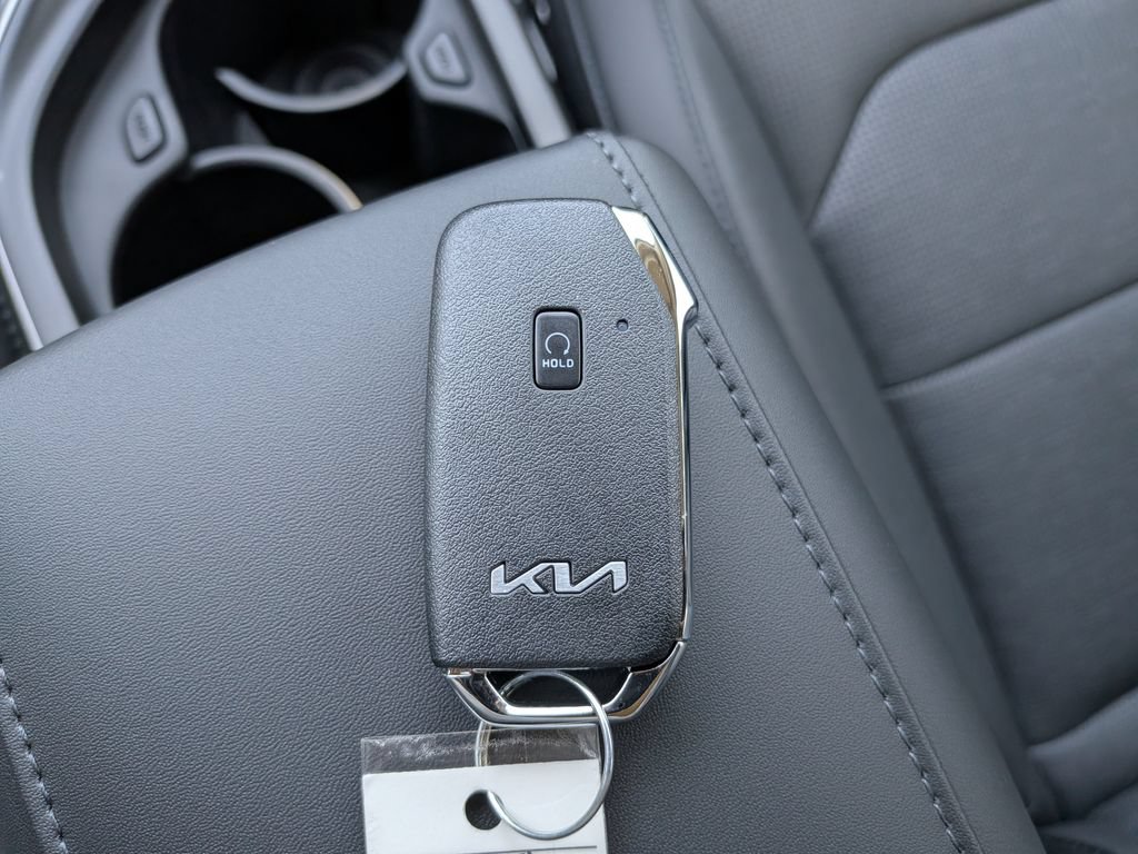 New 2026 Kia Niro FWD image 31