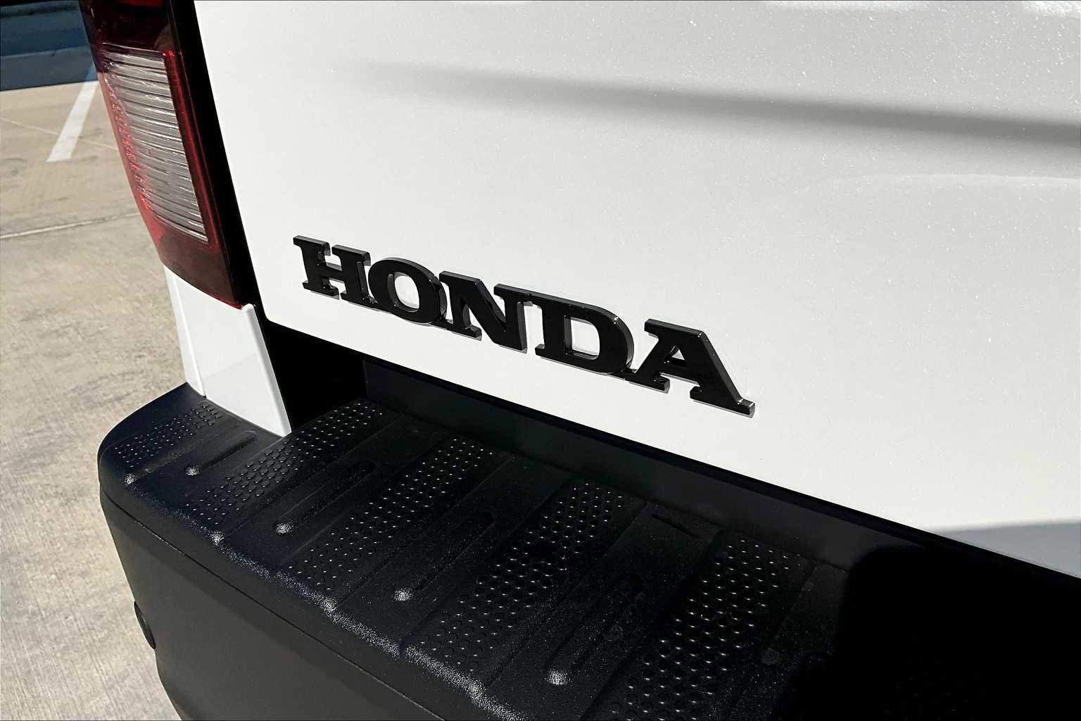 New 2026 Honda Ridgeline Black Edition image 15