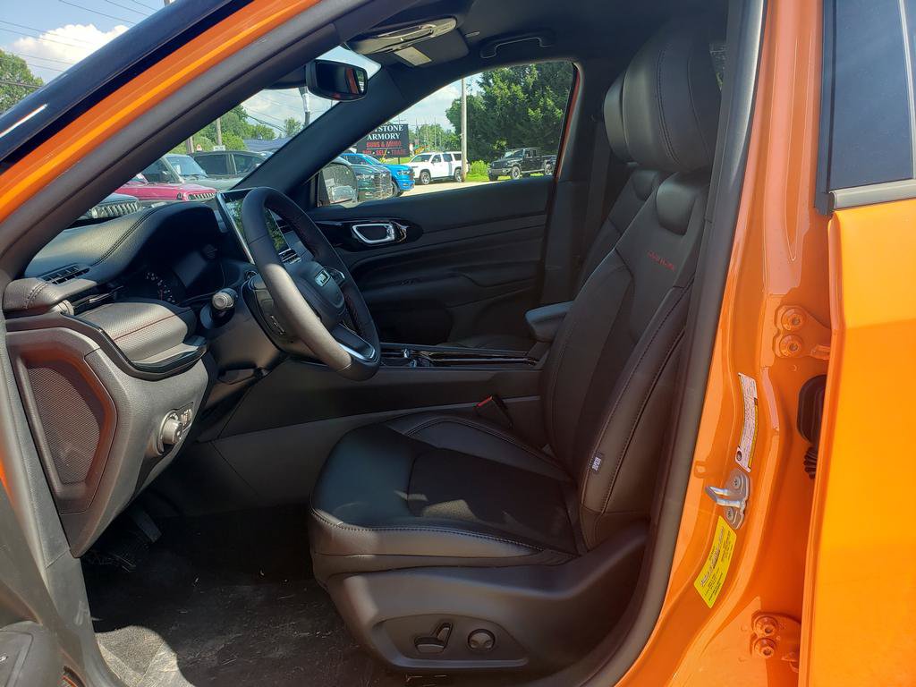 New 2026 Jeep Compass Trailhawk AWD/4WD image 9