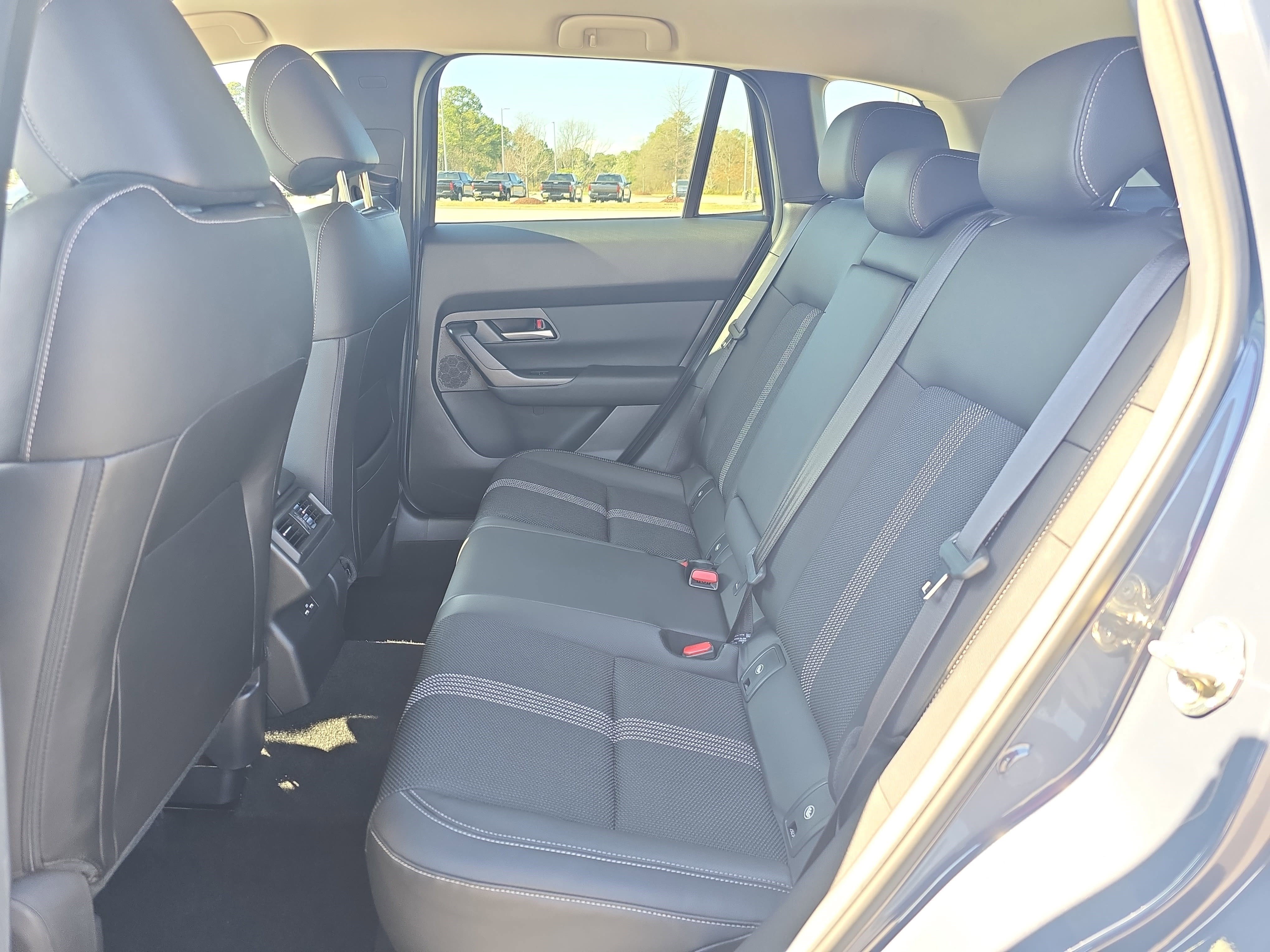 Used 2024 MAZDA CX-50 AWD 2.5 S w/ Weather Package image 14