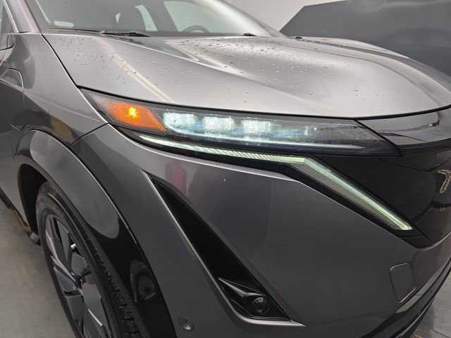 Used 2023 Nissan Ariya FWD image 13