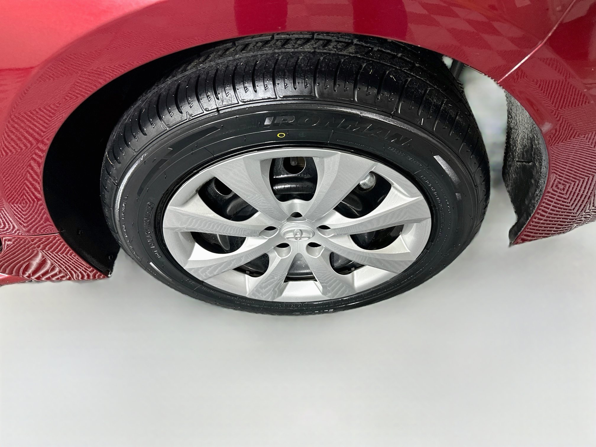 Used 2025 Toyota Corolla LE FWD image 11
