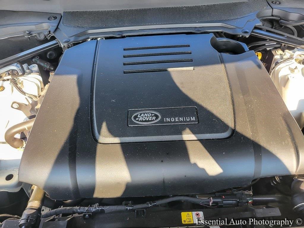 Used 2024 Land Rover Discovery Dynamic SE image 27