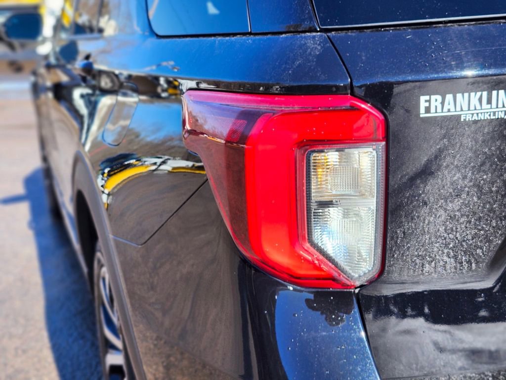 Used 2020 Ford Explorer ST w/ Premium Technology Package image 9