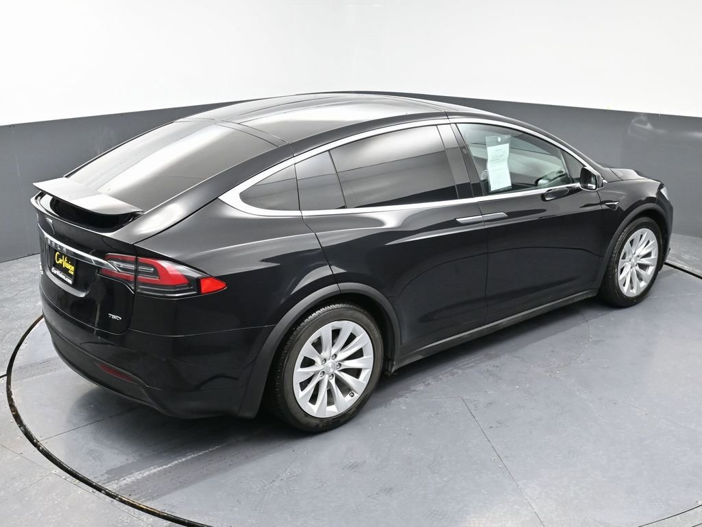 Used 2018 Tesla Model X 75D image 45