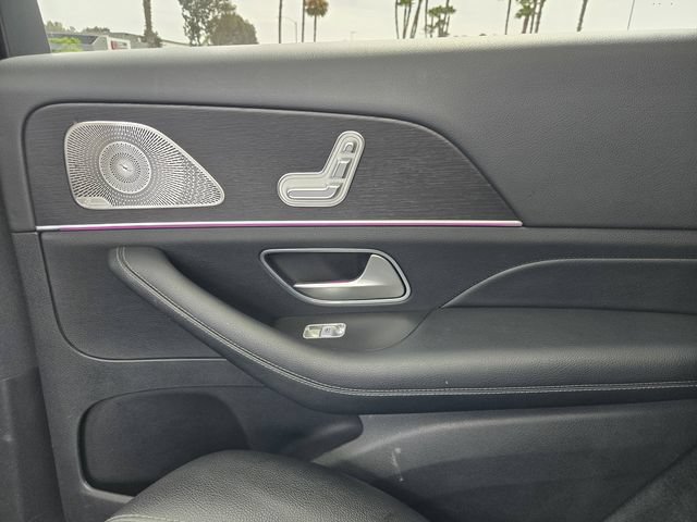 Used 2023 Mercedes-Benz GLS 450 4MATIC image 13