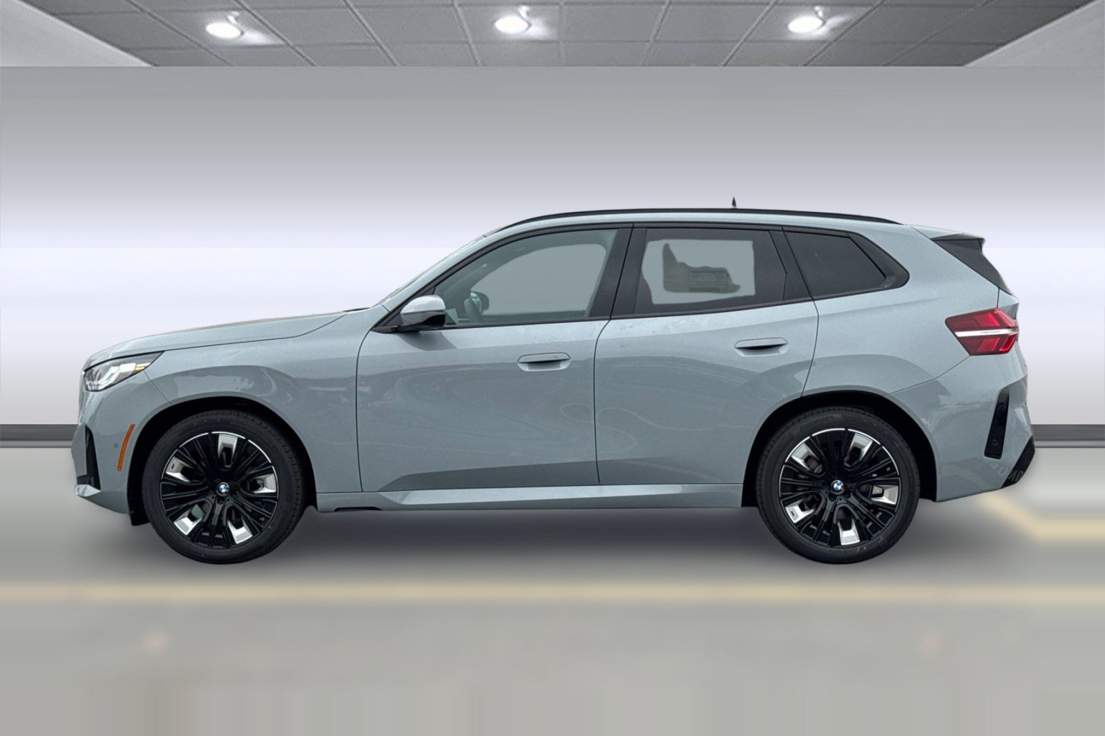Used 2026 BMW X3 xDrive30i w/ M Sport Package AWD/4WD image 2