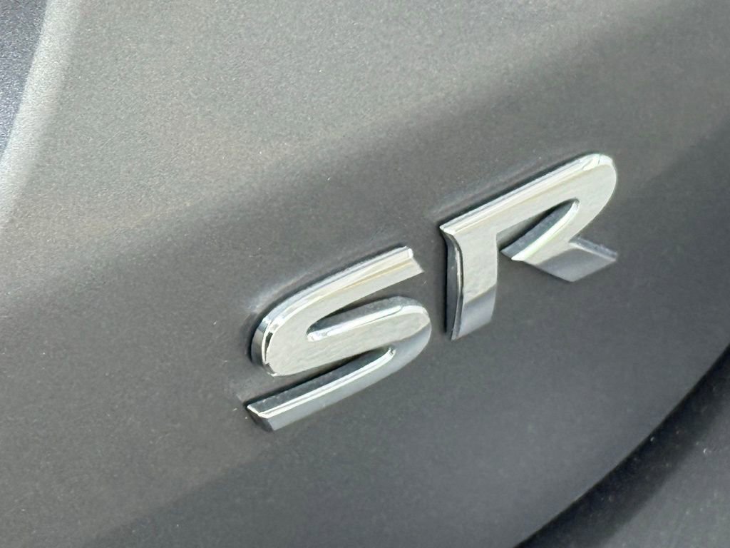 Used 2019 Nissan Kicks SR image 24