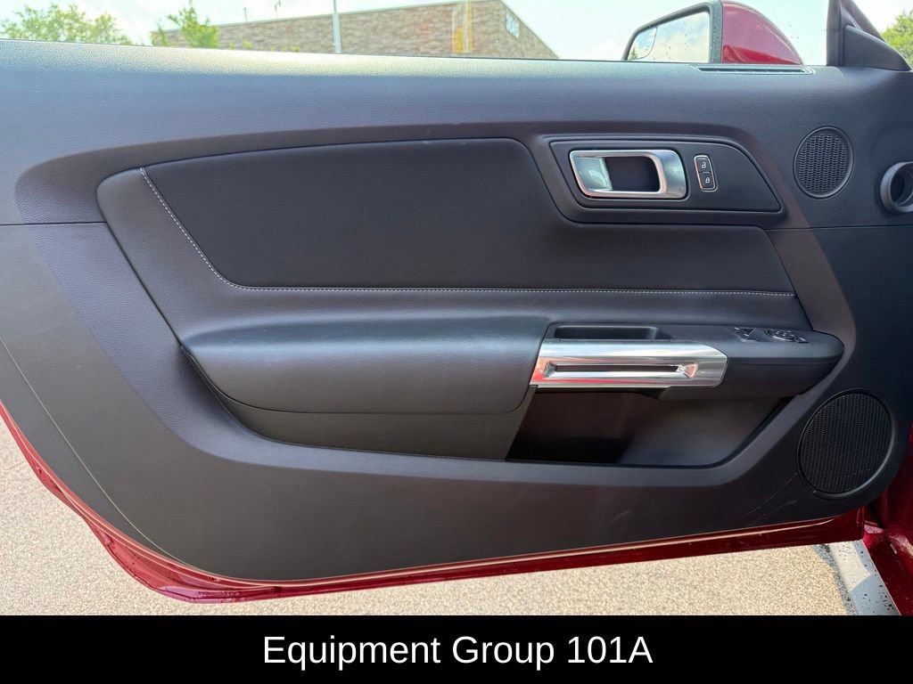 Used 2019 Ford Mustang Coupe w/ Equipment Group 101A RWD image 5