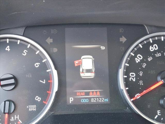 Used 2021 Toyota RAV4 LE w/ Carpet Mat Package (TMS) AWD/4WD image 11