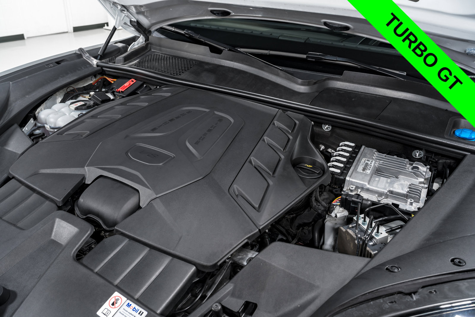 Used 2024 Porsche Cayenne Turbo GT AWD/4WD image 48