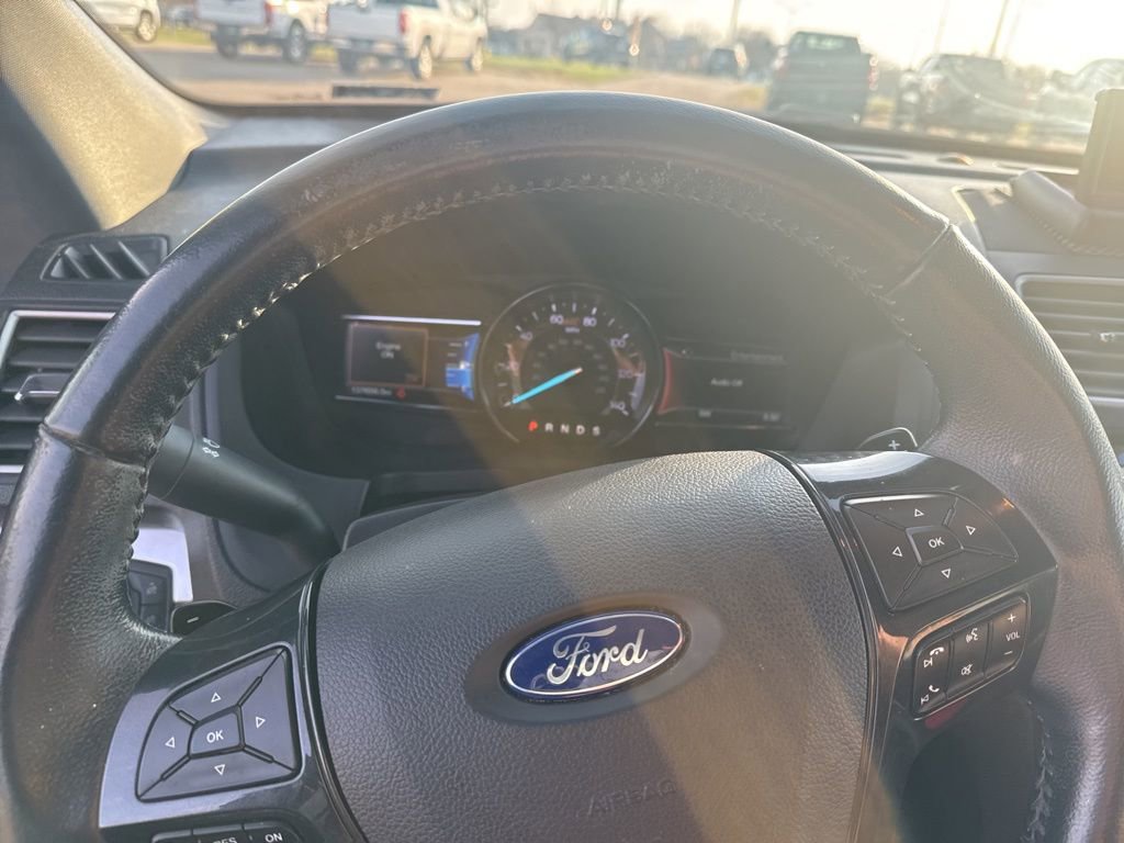 Used 2017 Ford Explorer XLT w/ Equipment Group 202A image 24