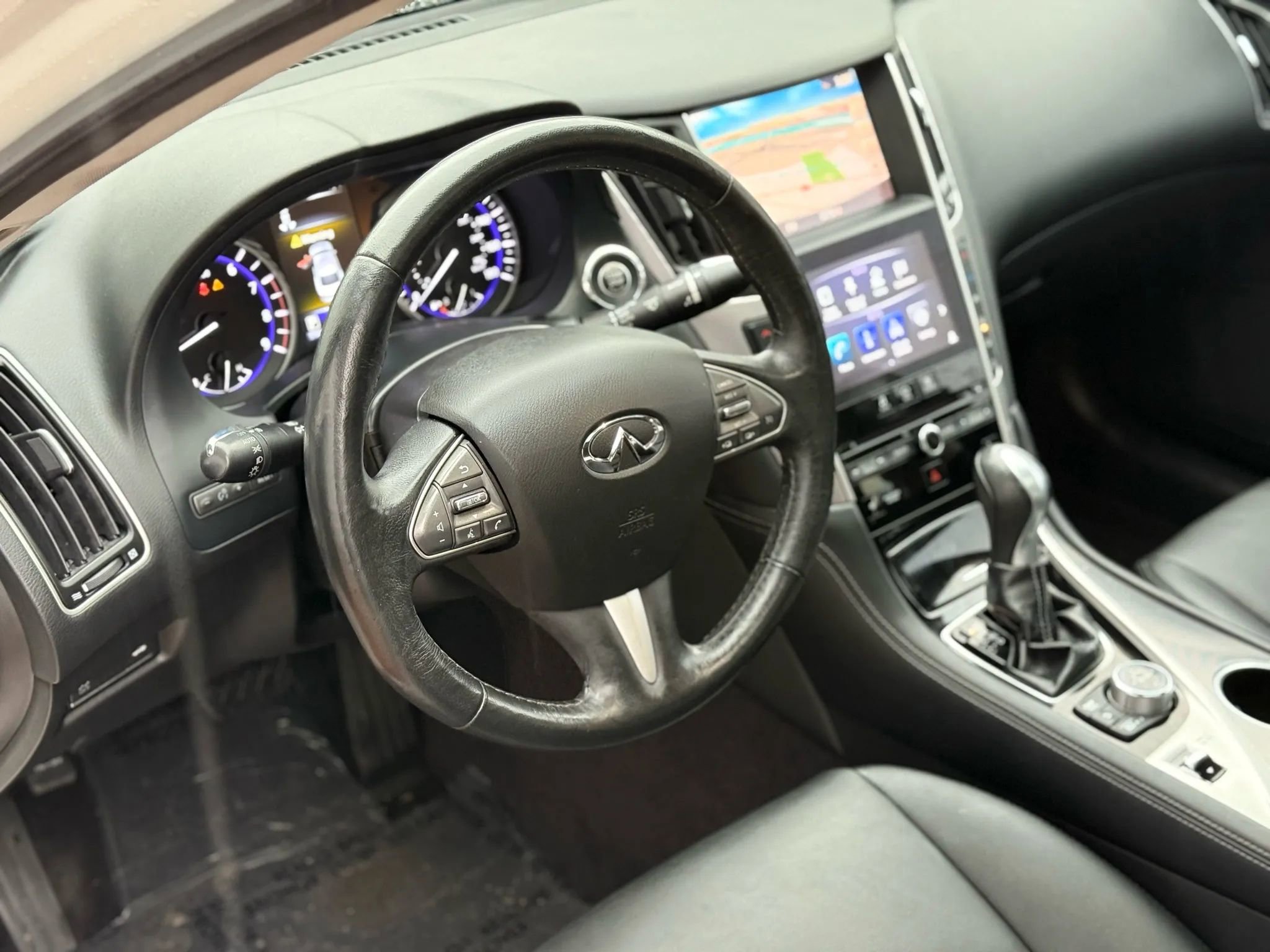 Used 2016 INFINITI Q50 3.0t Premium w/ Driver Assistance Package image 7