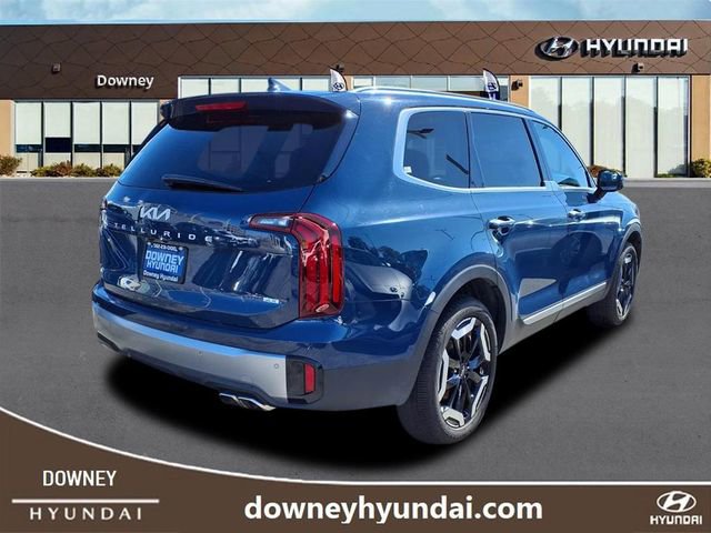 Used 2025 Kia Telluride S image 4