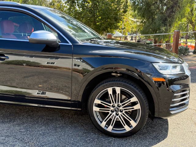 Used 2018 Audi SQ5 Premium Plus w/ Navigation Package image 17