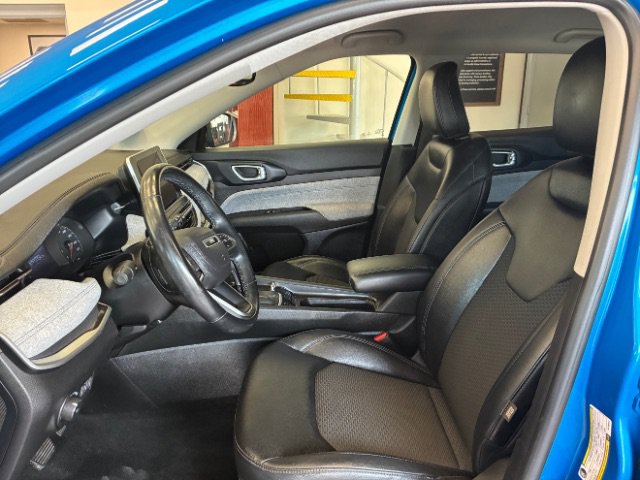 Used 2022 Jeep Compass Latitude w/ Convenience Group AWD/4WD image 17