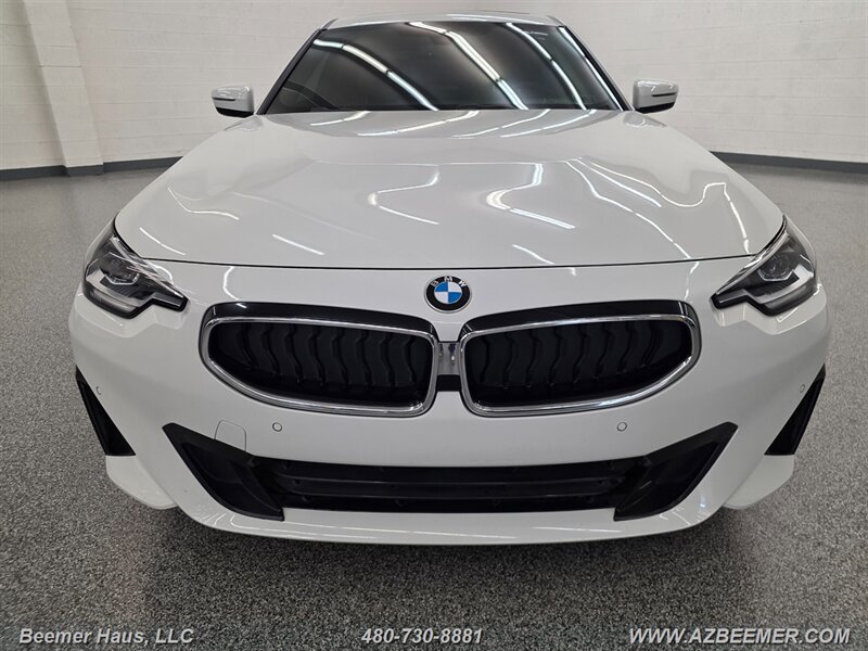 Used 2024 BMW 230i Coupe w/ Convenience Package RWD image 6