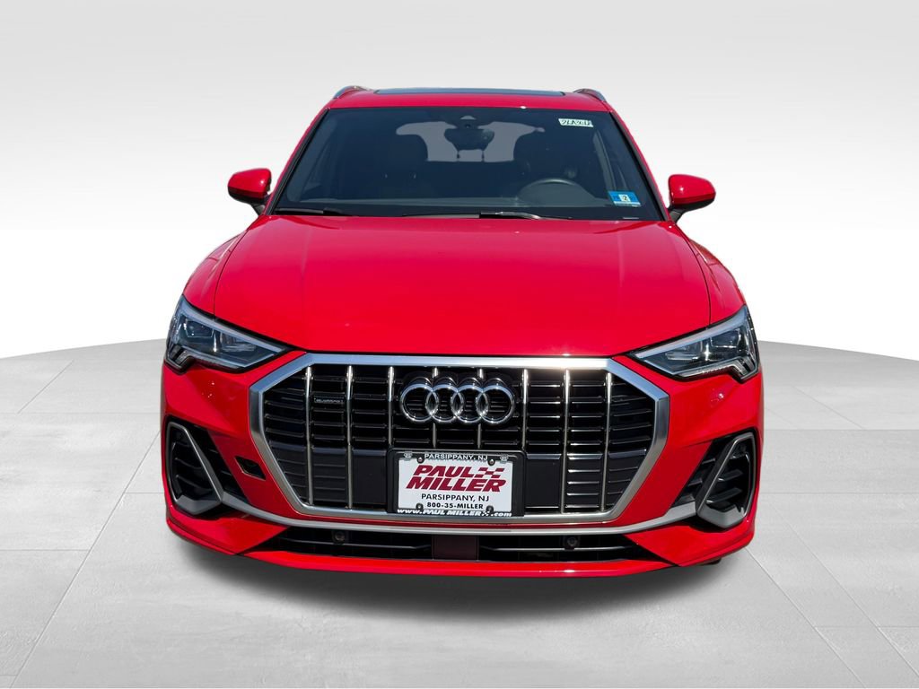 Used 2020 Audi Q3 2.0T Premium Plus AWD/4WD image 2