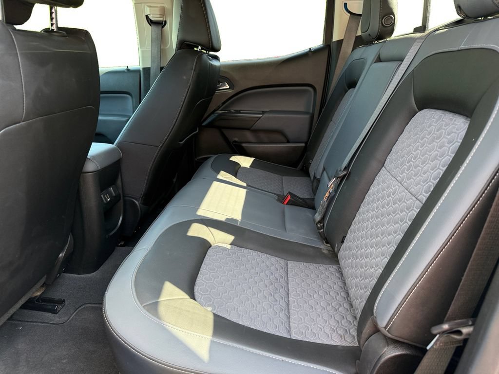 Used 2021 Chevrolet Colorado Z71 AWD/4WD image 14