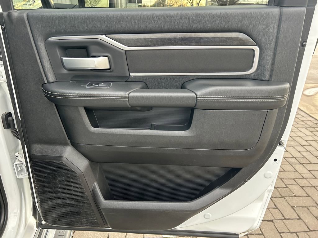 Used 2024 RAM 2500 Big Horn image 35