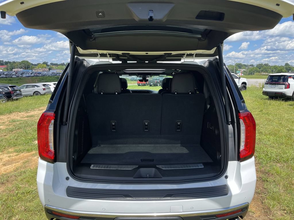 Used 2021 GMC Yukon Denali w/ Denali Premium Package AWD/4WD image 31