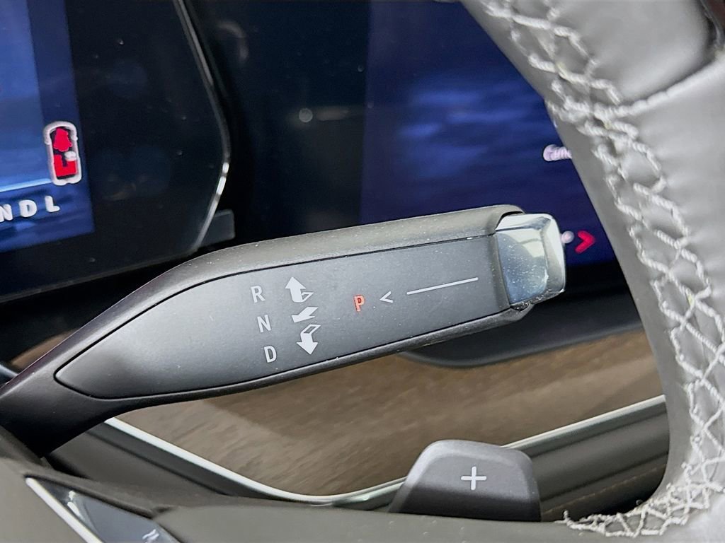 New 2026 Chevrolet Suburban High Country image 17