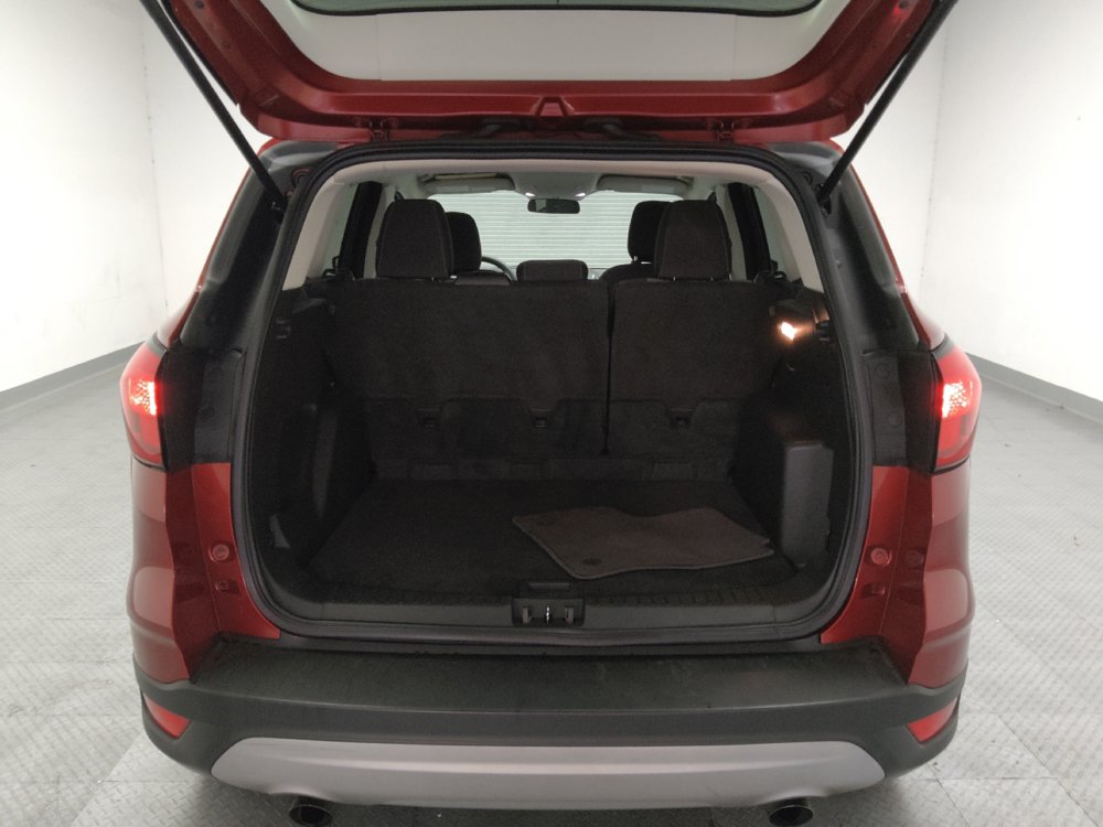 Used 2019 Ford Escape SE FWD image 29