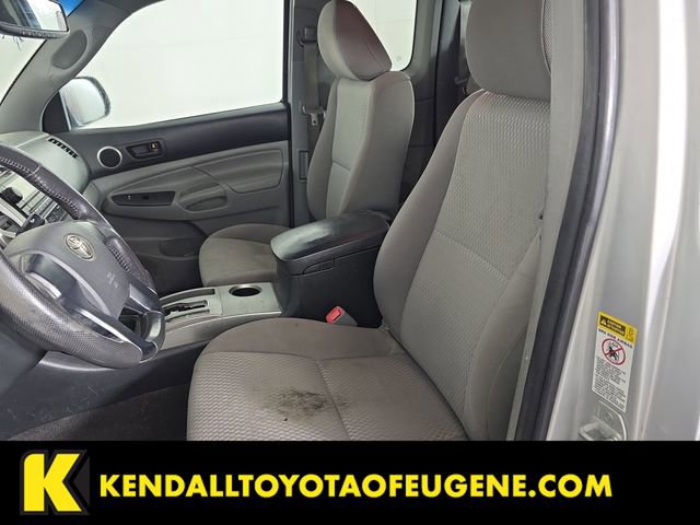 Used 2012 Toyota Tacoma PreRunner w/ SR5 Pkg RWD image 4