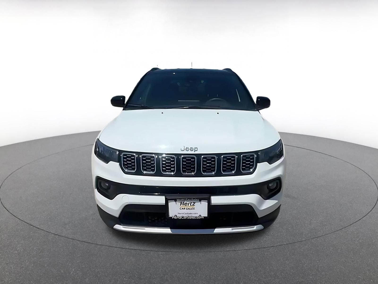 Used 2025 Jeep Compass Limited AWD/4WD image 4