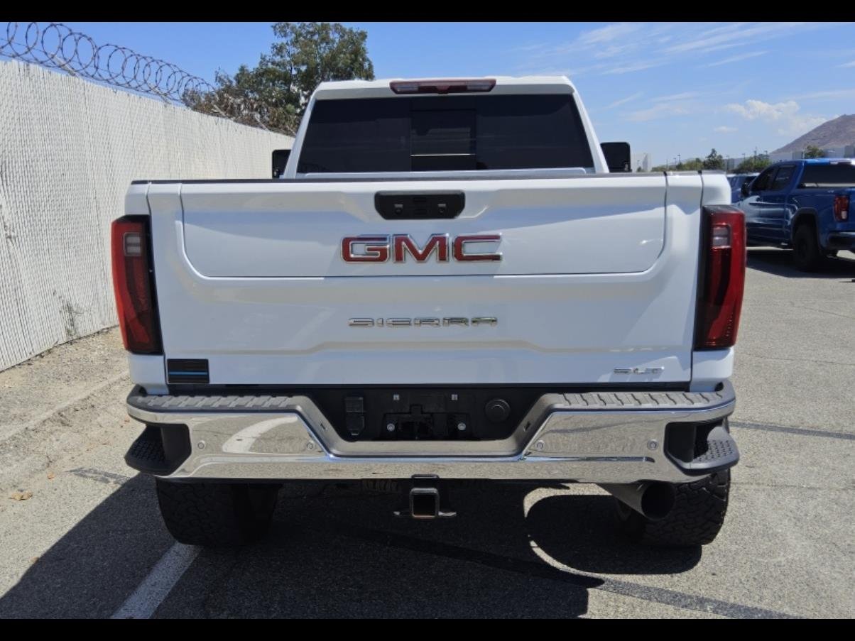 Used 2024 GMC Sierra 2500 SLT w/ SLT Premium Package AWD/4WD image 19