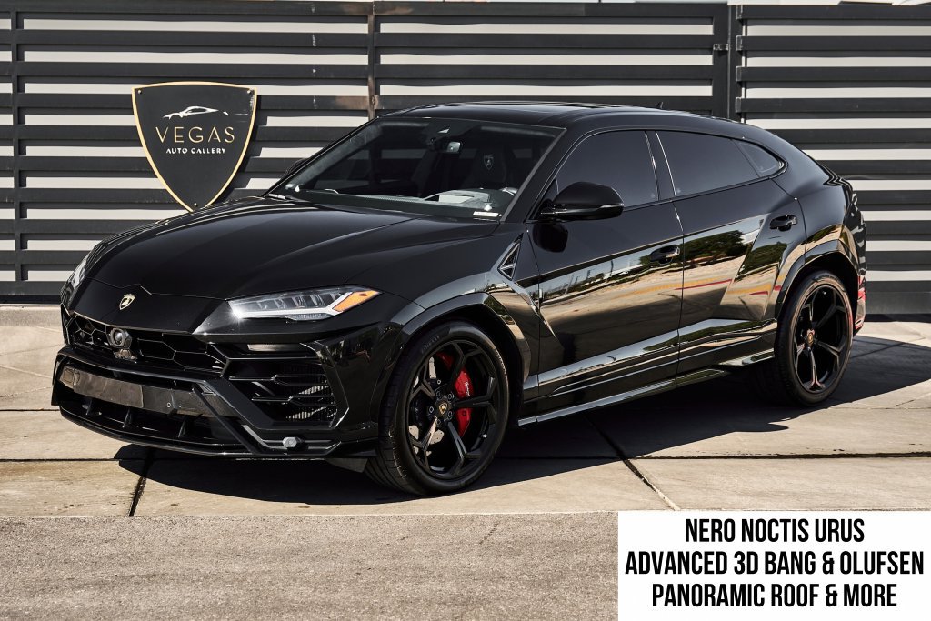 Used 2022 Lamborghini Urus AWD/4WD image 1