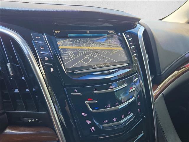 Used 2018 Cadillac Escalade Luxury RWD image 14