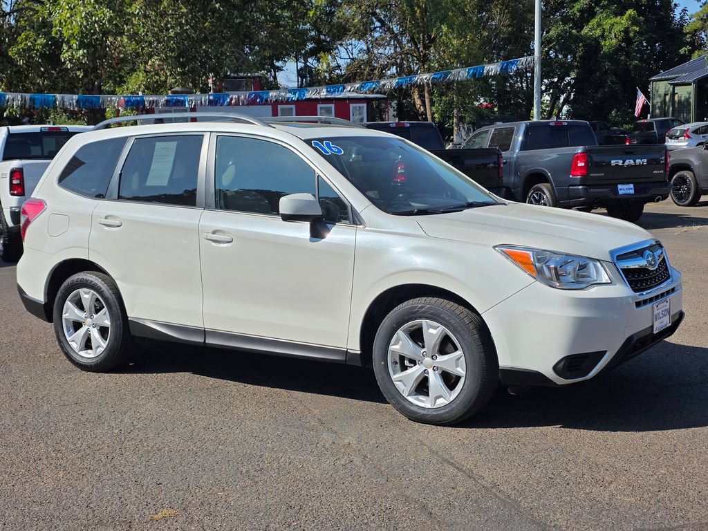 Used 2016 Subaru Forester 2.5i Premium AWD/4WD image 3
