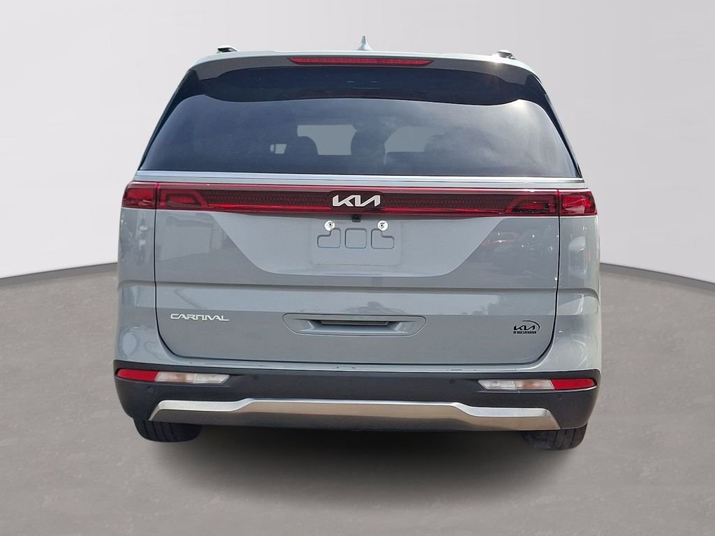 Used 2024 Kia Carnival SX FWD image 5