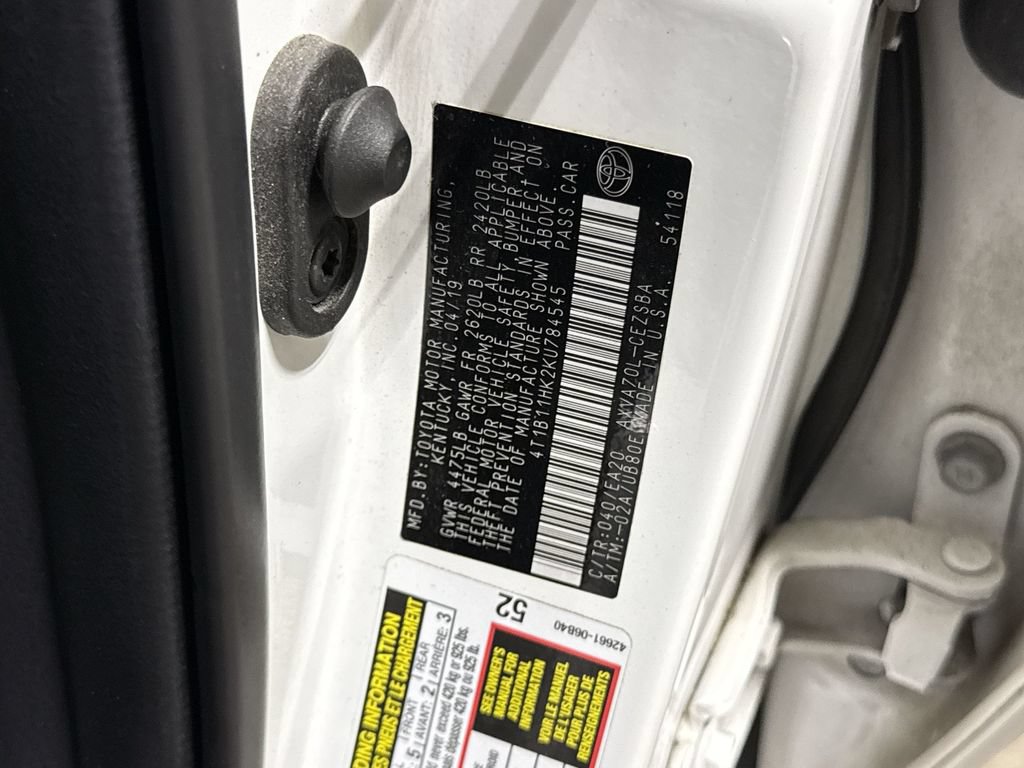 Used 2019 Toyota Camry SE w/ Convenience Package FWD image 28