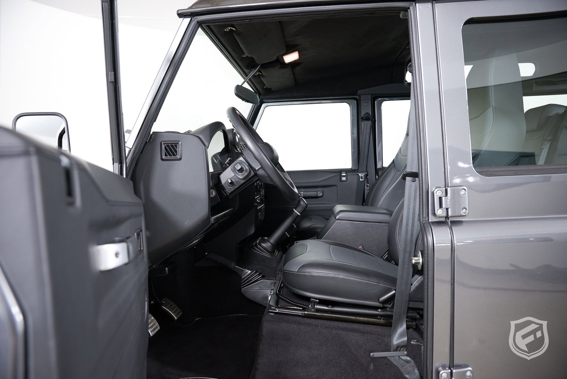 Used 1991 Land Rover Defender 110 image 14