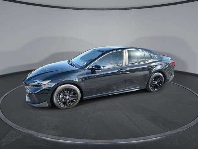 Used 2025 Toyota Camry SE w/ Convenience Package image 1