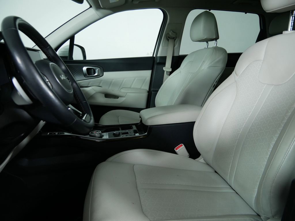 Certified 2023 Kia Sorento SX Prestige image 14