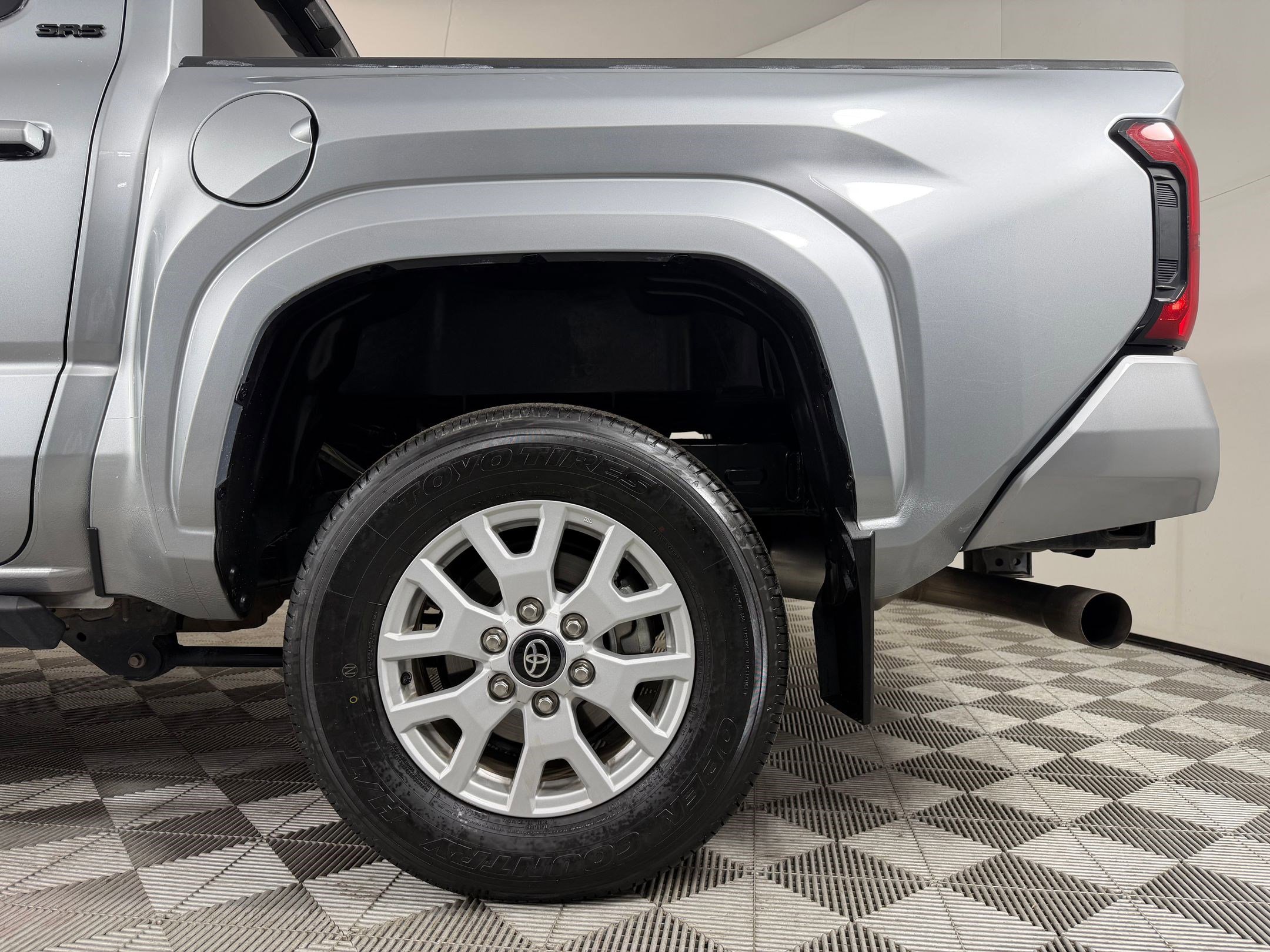 Certified 2024 Toyota Tacoma SR5 image 26