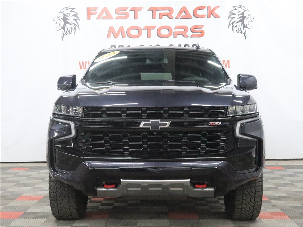 Used 2023 Chevrolet Tahoe Z71 w/ Luxury Package AWD/4WD image 2