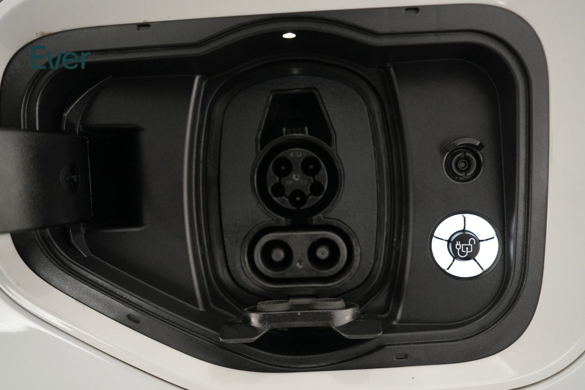 Used 2024 Ford F150 Lightning Flash image 11