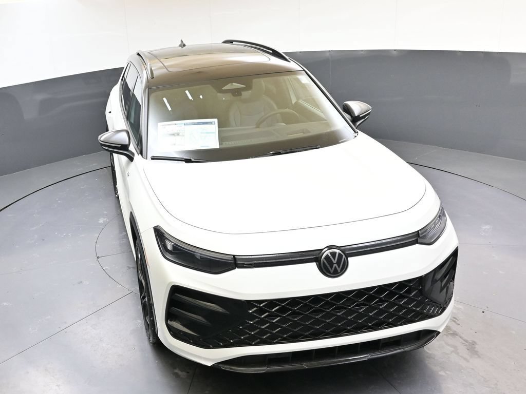 Used 2026 Volkswagen Tiguan SE R-Line AWD/4WD image 44