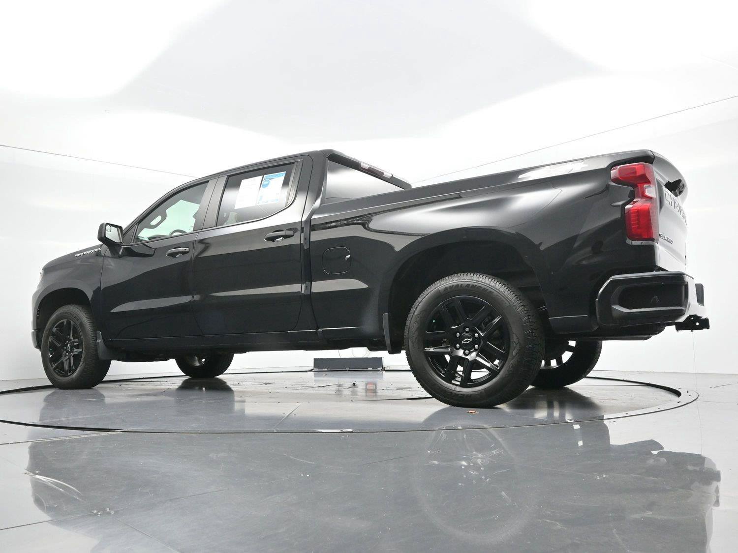 Used 2024 Chevrolet Silverado 1500 Custom AWD/4WD image 45