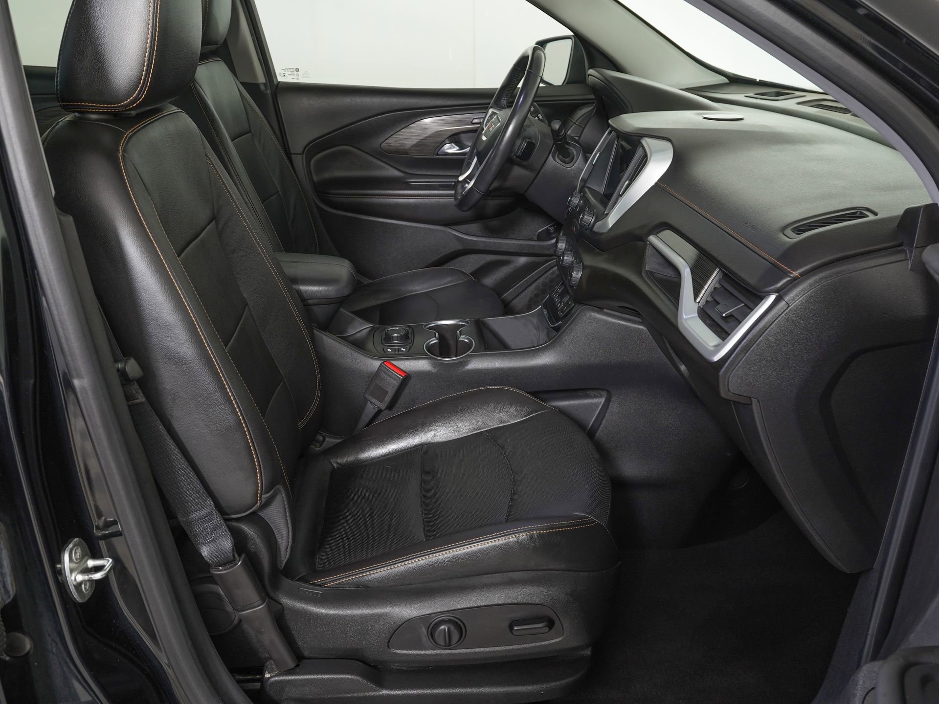 Used 2020 GMC Terrain SLT w/ Preferred Package FWD image 8